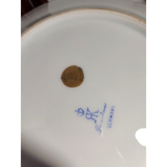 Dresden Richard Klemm Red Quatrefoil Plate Size 7-7/8” Burgundy Germany (A) - Picture 8 of 9